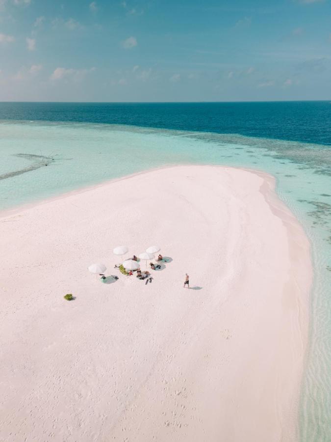 Sunrise By White Sand Dhigurah Dhigurah  Buitenkant foto
